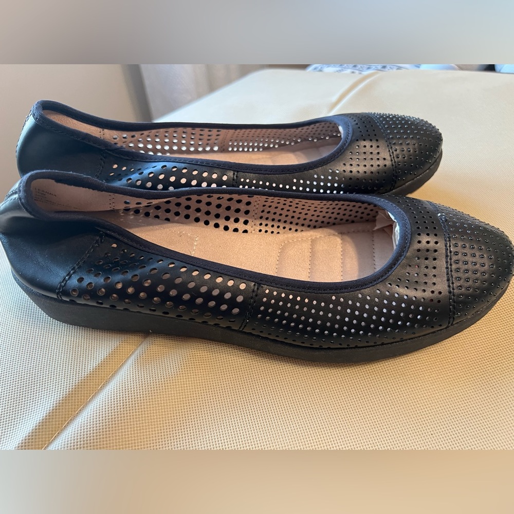 Cloudwalker (Avenue) Leanna loafer- Brand NEW- Size 10W